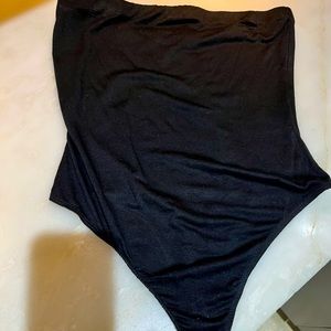 Tobi strapless black bodysuit